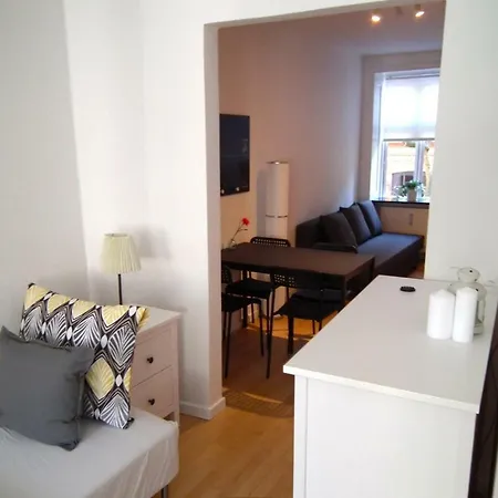 50m2 - 1 Sal Centrum Med Egen Indgang